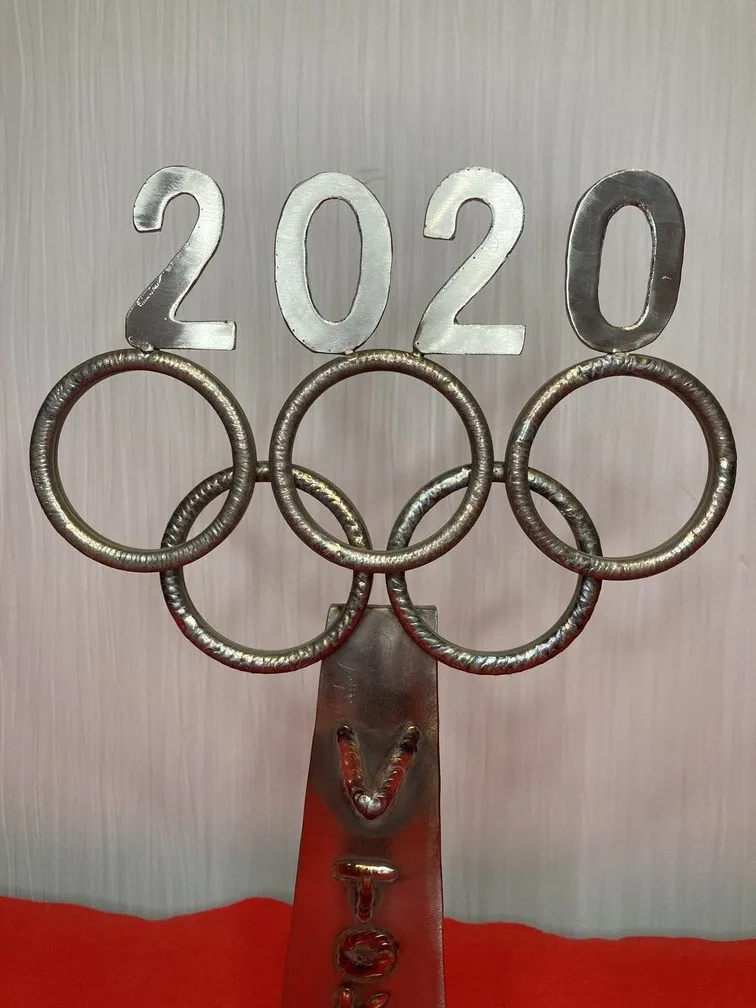 「東京オリンピック2020トロフィー」 写真2