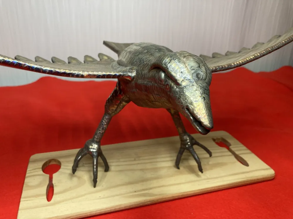 「平和の象徴 “羽ばたく鳩”1」 写真3